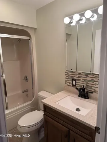 102 Chestnut Court Pine Knoll Shores NC 28512