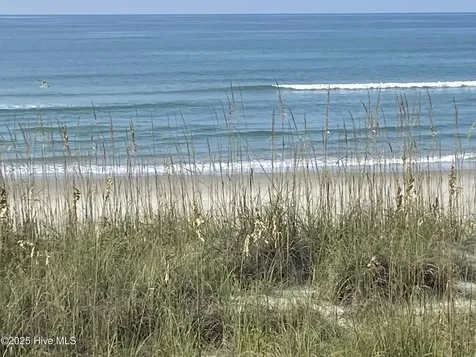 102 Chestnut Court Pine Knoll Shores NC 28512