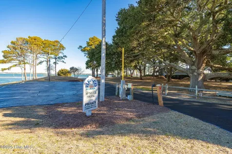102 Chestnut Court Pine Knoll Shores NC 28512