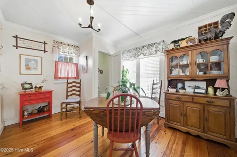 103 S Moseley Street Edenton NC 27932