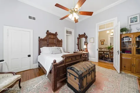 103 S Moseley Street Edenton NC 27932