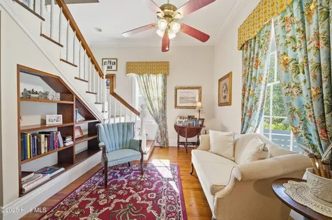 103 S Moseley Street Edenton NC 27932