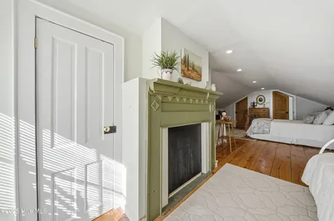 103 S Moseley Street Edenton NC 27932