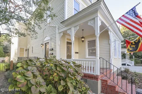 511 Middle Street New Bern NC 28560