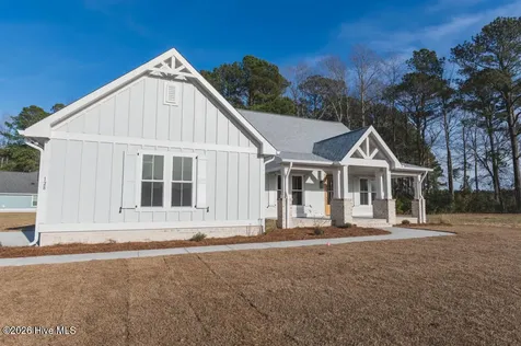 128 W Burton Farm Drive Minnesott Beach NC 28510