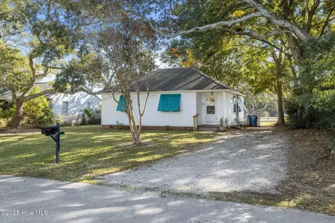 3413 Taylor Street Morehead City NC 28557
