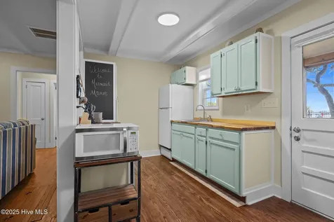 3413 Taylor Street Morehead City NC 28557