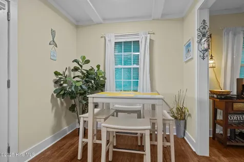 3413 Taylor Street Morehead City NC 28557