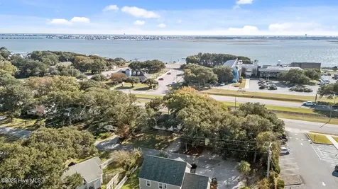 3413 Taylor Street Morehead City NC 28557