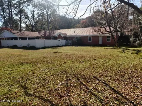 33 Gapway Road Fair Bluff NC 28439