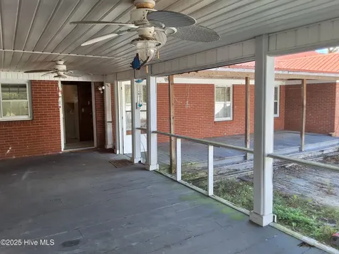 33 Gapway Road Fair Bluff NC 28439