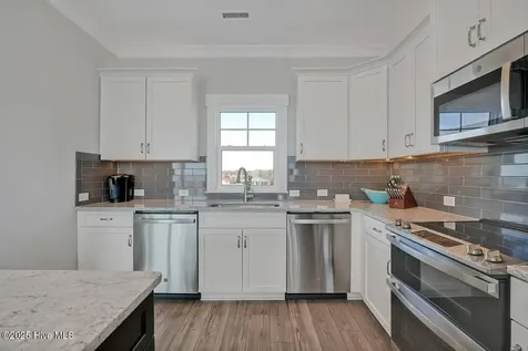 4005 E Beach Drive Oak Island NC 28465