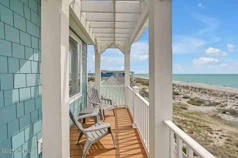 4005 E Beach Drive Oak Island NC 28465
