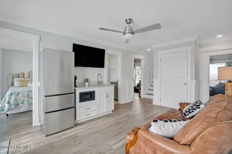 4005 E Beach Drive Oak Island NC 28465