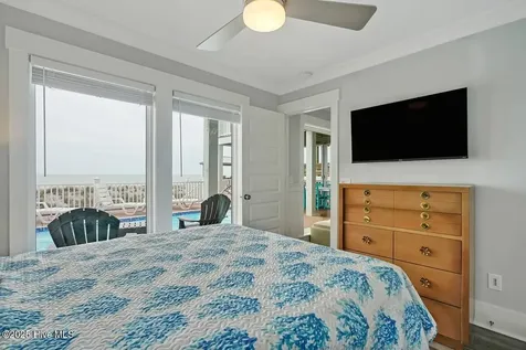 4005 E Beach Drive Oak Island NC 28465