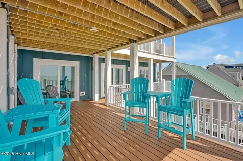 4005 E Beach Drive Oak Island NC 28465