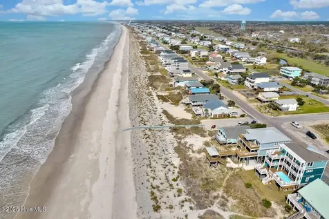 4005 E Beach Drive Oak Island NC 28465