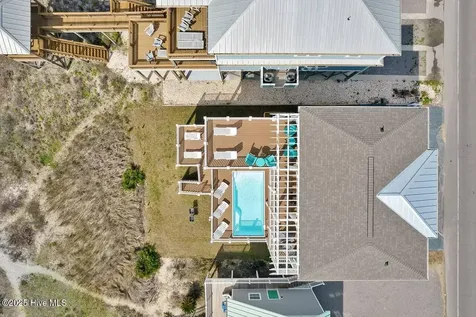 4005 E Beach Drive Oak Island NC 28465