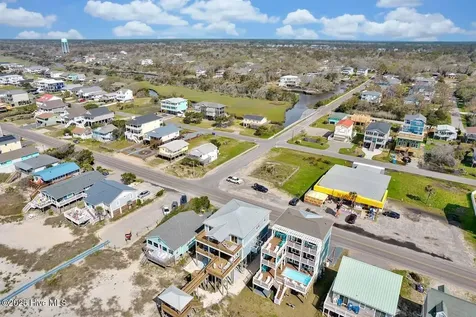 4005 E Beach Drive Oak Island NC 28465