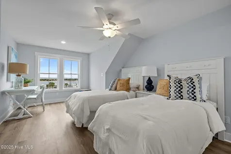 200 Olde Towne Yacht Club Drive Beaufort NC 28516