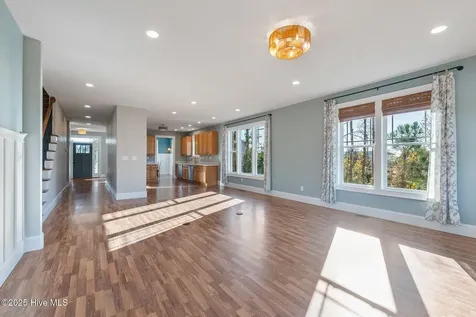 306 Joan Court Beaufort NC 28516