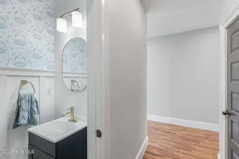 306 Joan Court Beaufort NC 28516