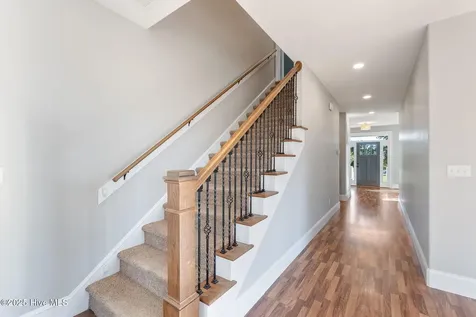 306 Joan Court Beaufort NC 28516