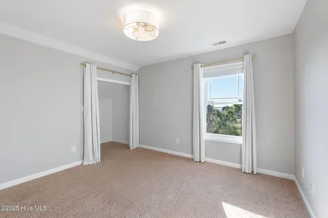 306 Joan Court Beaufort NC 28516