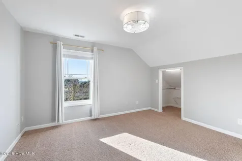 306 Joan Court Beaufort NC 28516