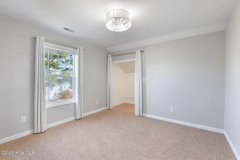 306 Joan Court Beaufort NC 28516