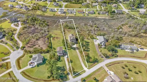 306 Joan Court Beaufort NC 28516