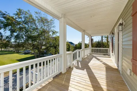 306 Joan Court Beaufort NC 28516