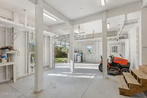 306 Joan Court Beaufort NC 28516