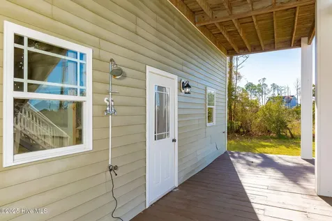 306 Joan Court Beaufort NC 28516