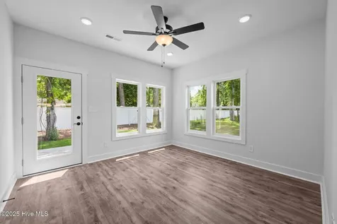 12 Paddington Way Trent Woods NC 28562