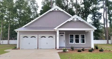 12 Paddington Way Trent Woods NC 28562