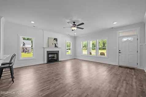 12 Paddington Way Trent Woods NC 28562