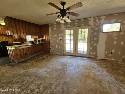 124 Kimberly Drive Clinton NC 28328