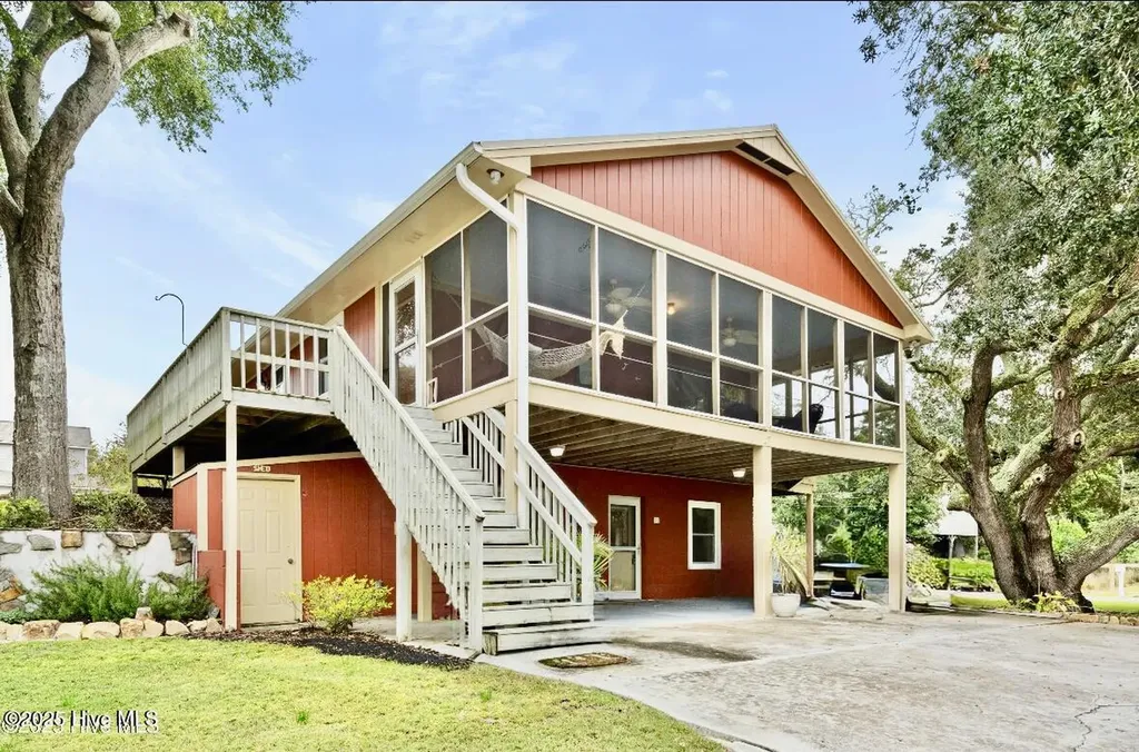 303 Live Oak Street Emerald Isle NC 28594