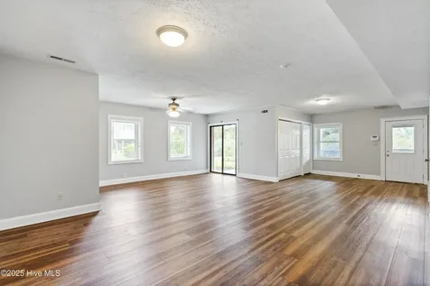 303 Live Oak Street Emerald Isle NC 28594