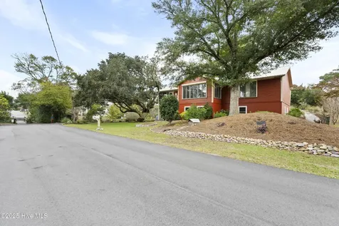 303 Live Oak Street Emerald Isle NC 28594
