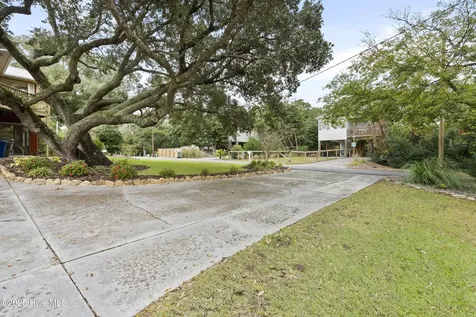 303 Live Oak Street Emerald Isle NC 28594