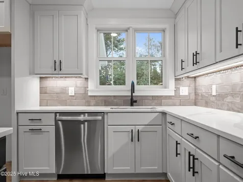 135 Indian Trail Beaufort NC 28516