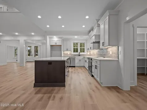 135 Indian Trail Beaufort NC 28516