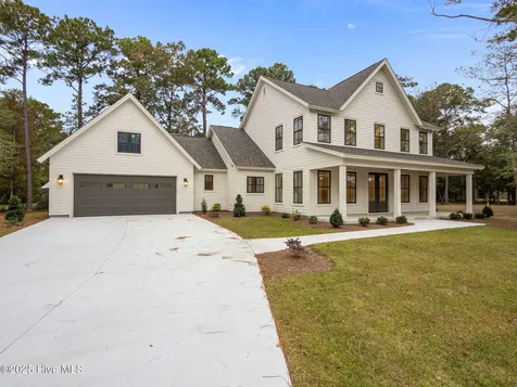 135 Indian Trail Beaufort NC 28516