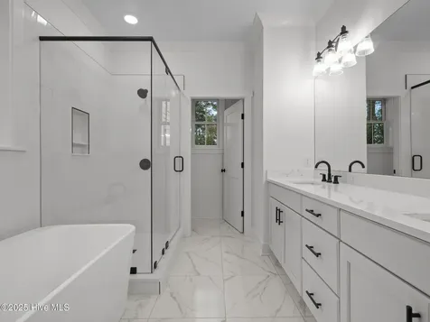 135 Indian Trail Beaufort NC 28516