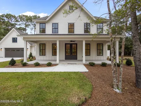 135 Indian Trail Beaufort NC 28516
