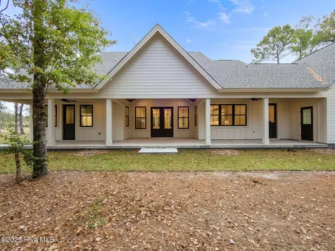135 Indian Trail Beaufort NC 28516