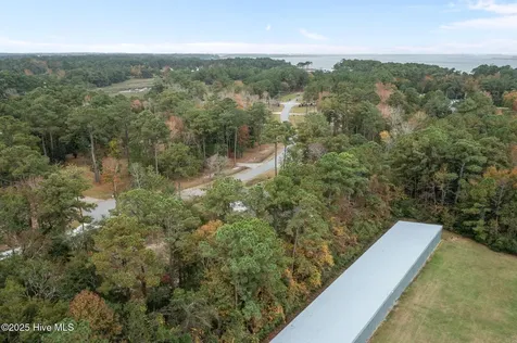 135 Indian Trail Beaufort NC 28516