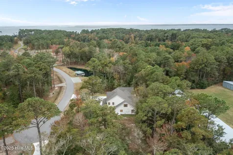 135 Indian Trail Beaufort NC 28516